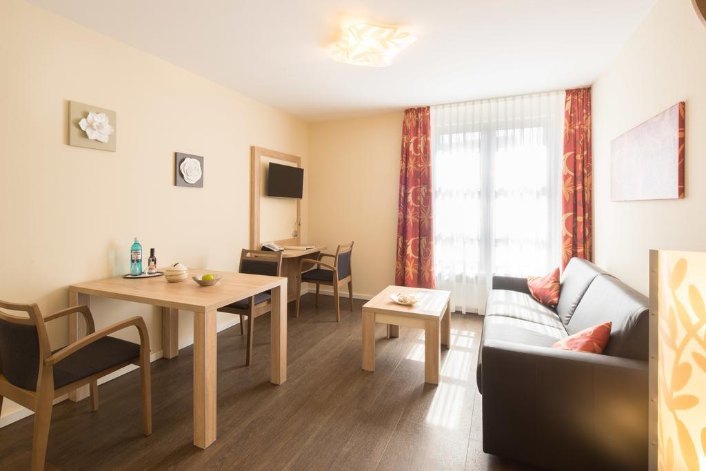 Gda Hotel Am Schlosspark Bad Homburg vor der Höhe Esterno foto